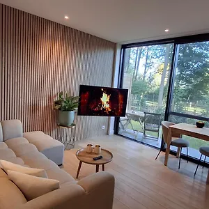 Prive In Groene Omgeving Fietsen & Parkeerplaats Inbegrepen Appartement